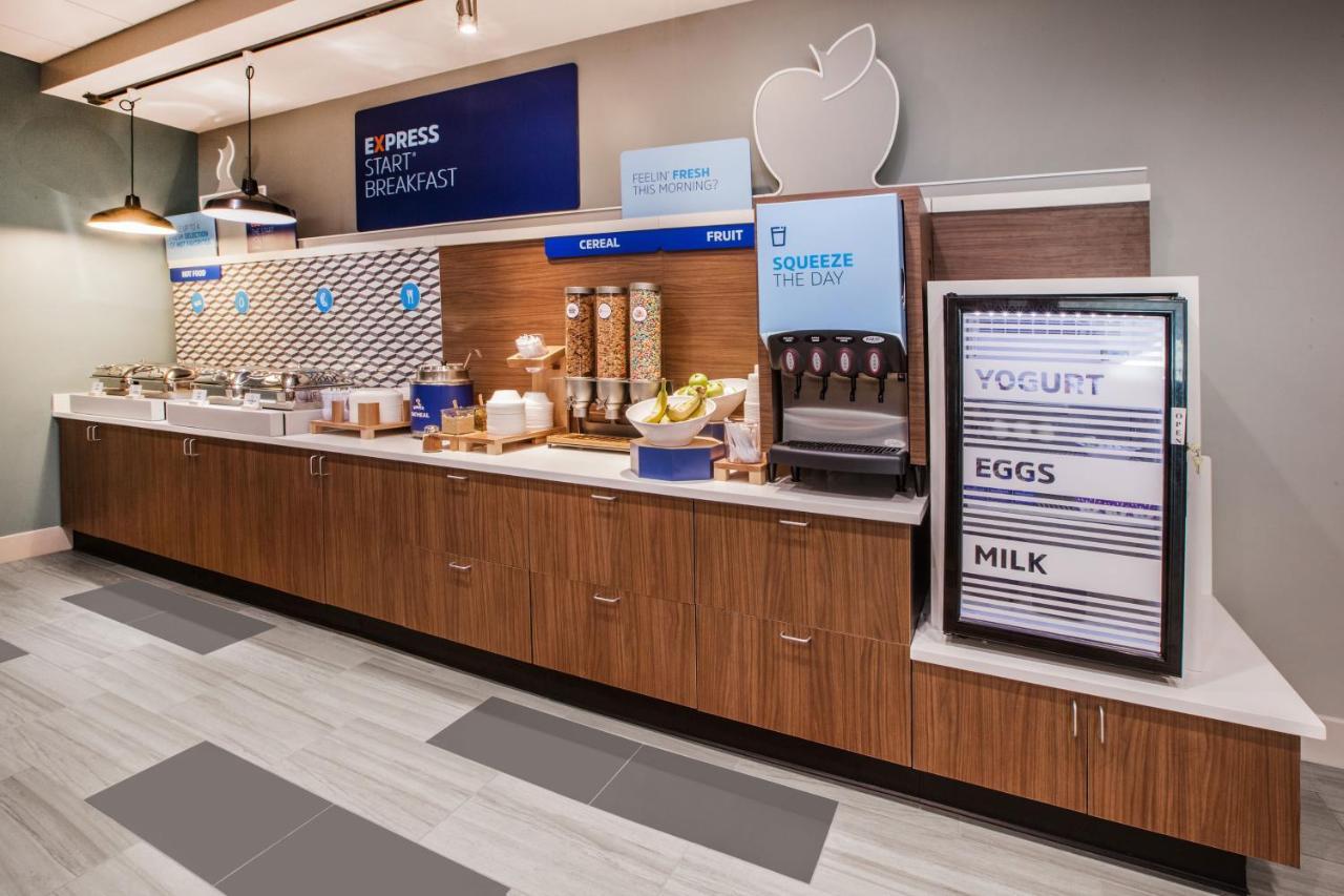 Holiday Inn Express Independence - Kansas City By Ihg Εξωτερικό φωτογραφία